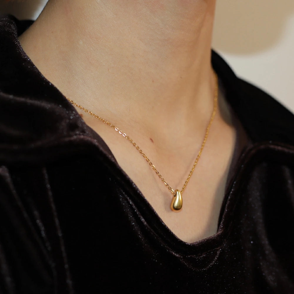 N146 stainless drop necklace