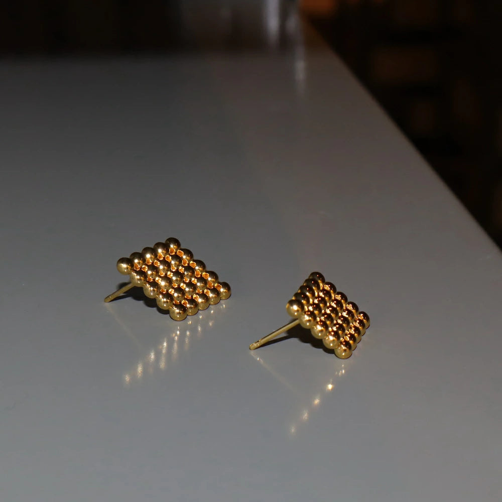 P024 stainless TSUBU-TUBU gold pierce