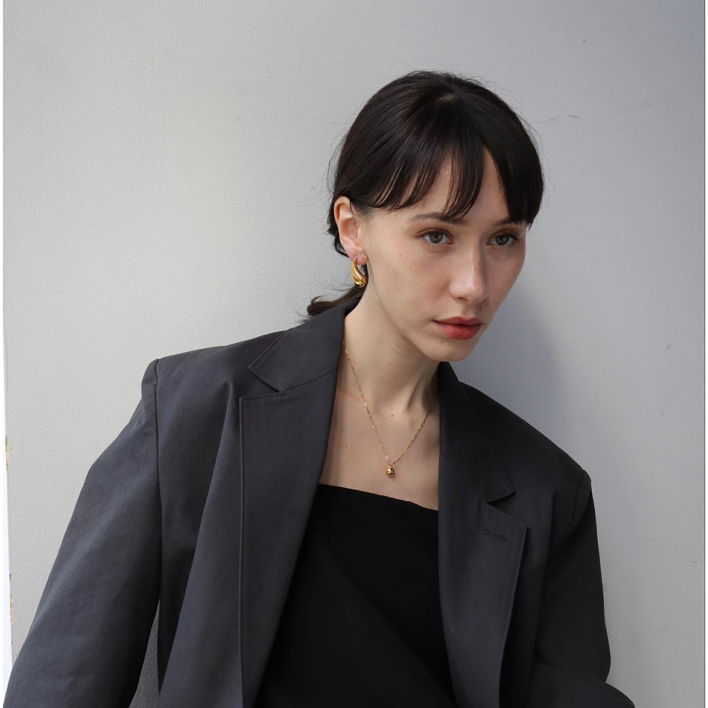 N042 stainless cut ball lariat necklace