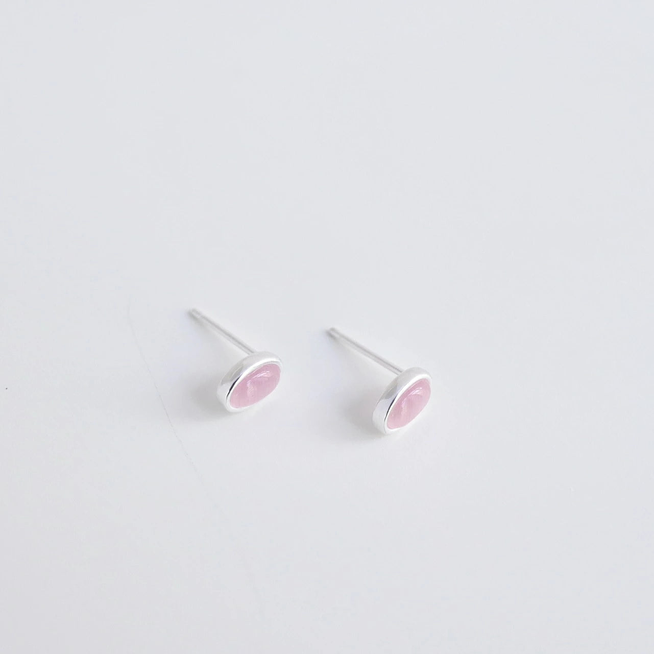 P107 silver925 pink glass minimum pierce