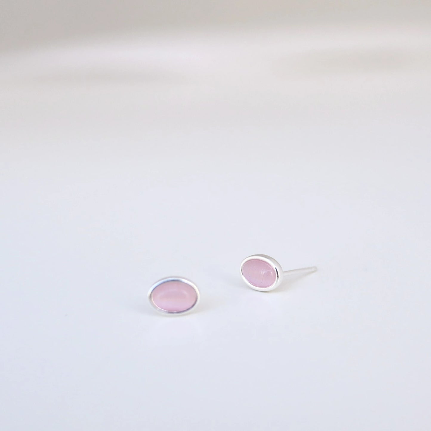 P107 silver925 pink glass minimum pierce