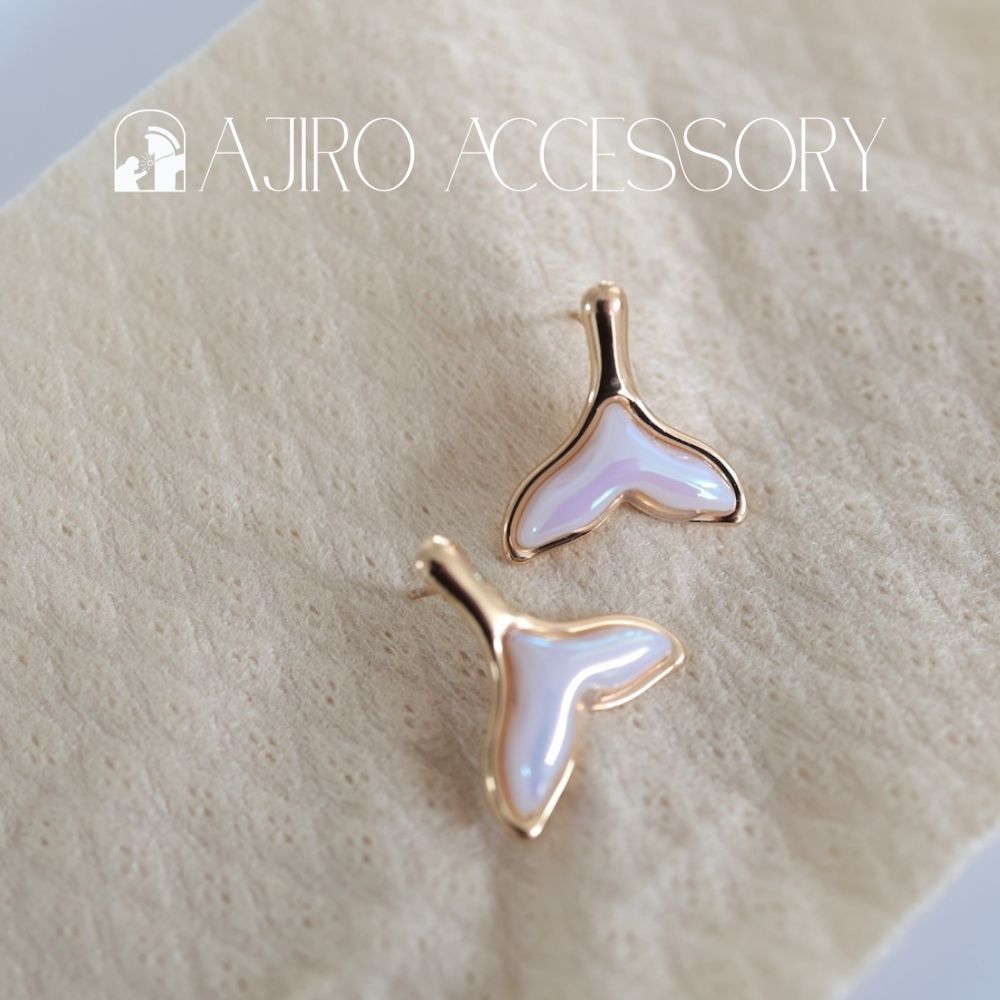 P191 Pierce Surgical Stainless Steel Gold Ladies Hypoallergenic