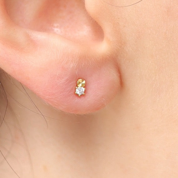 P462 silver925 Single Cubic Zirconia Stud pierce
