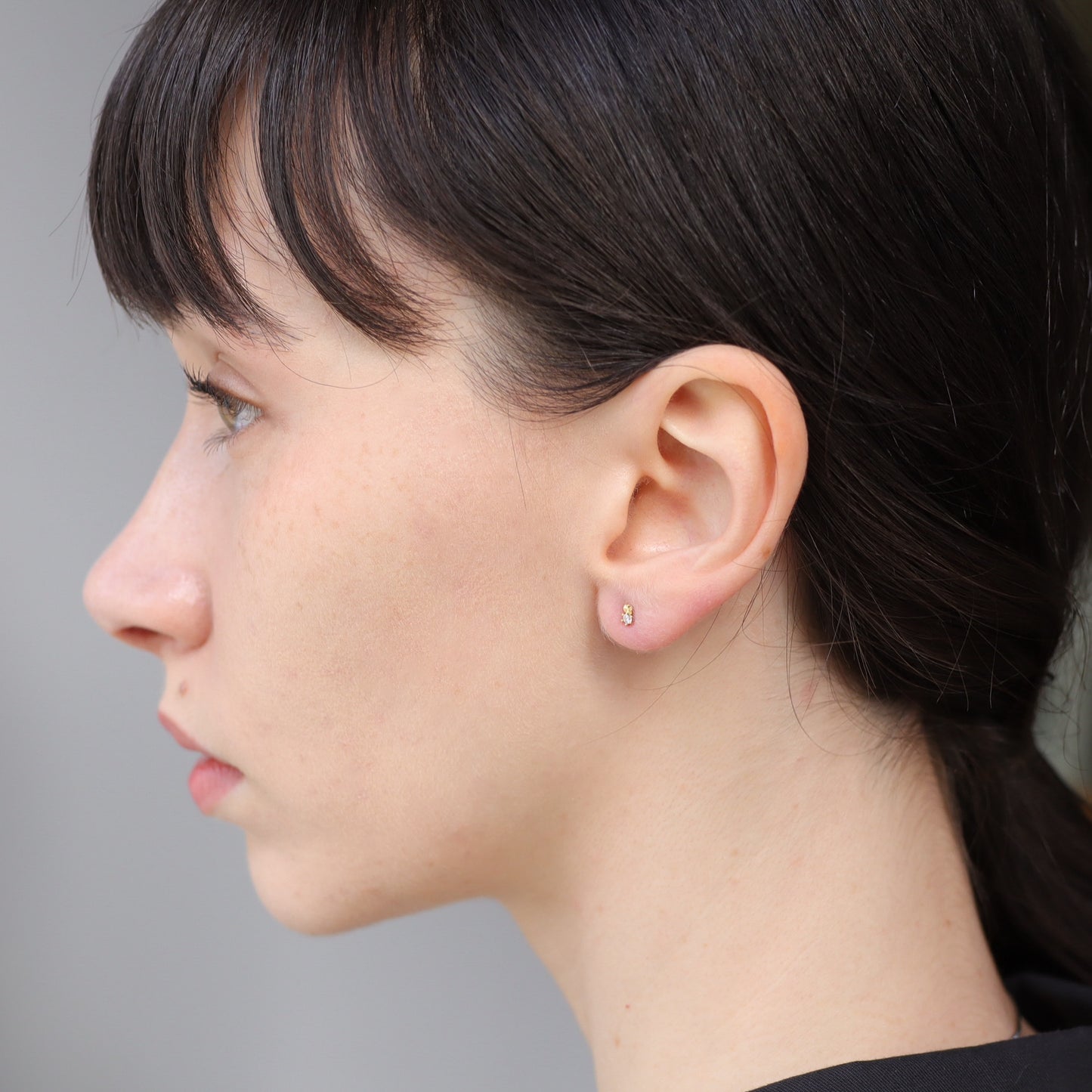 P462 Single Cubic Zirconia Stud pierce