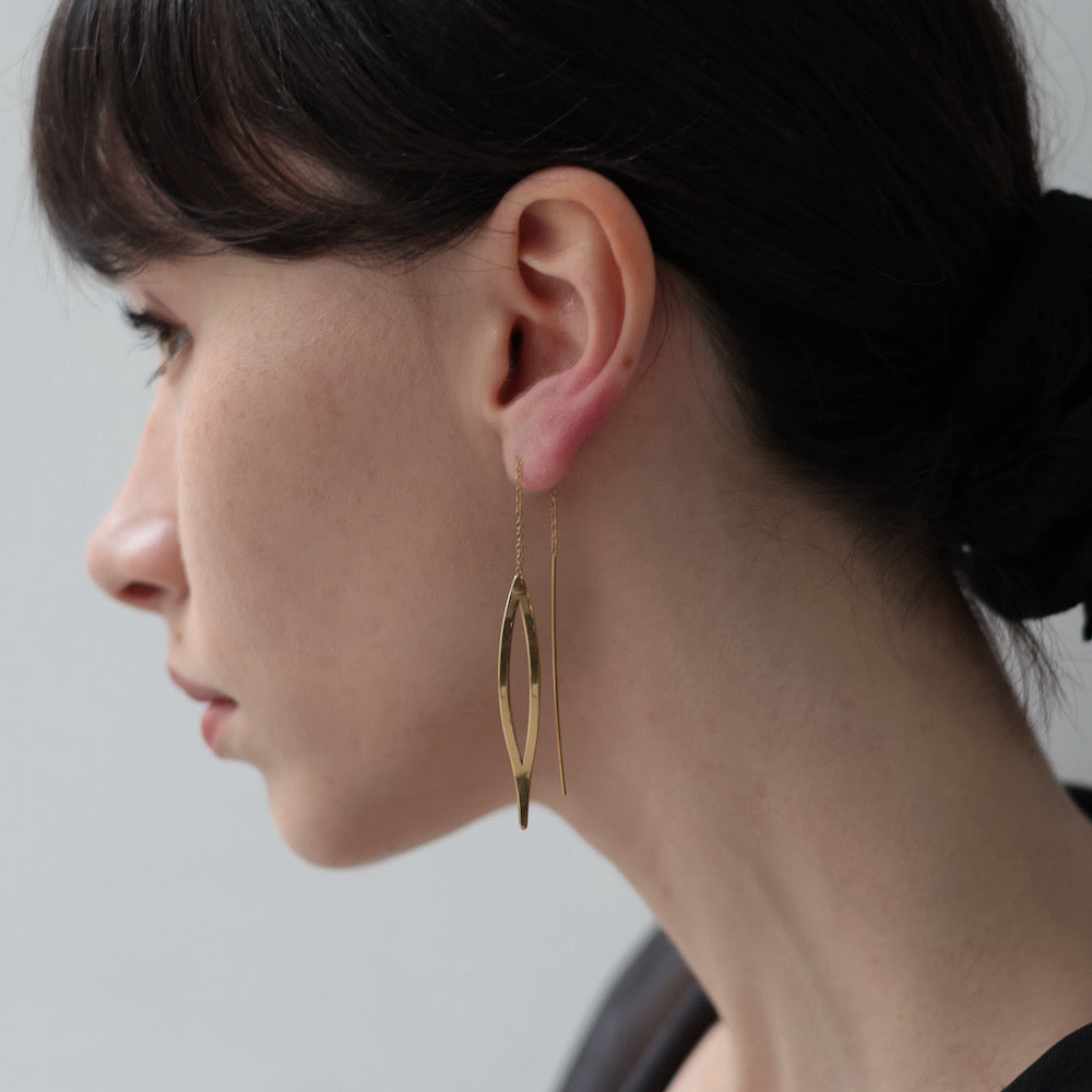 P158 stainless leaf wave long pierce