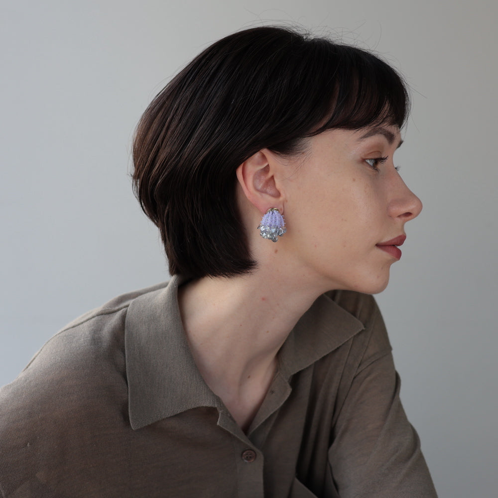 P099 handmade clear flower bead statement earrings