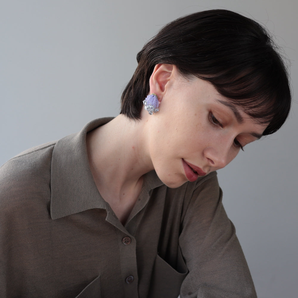 P099 handmade clear flower bead statement earrings