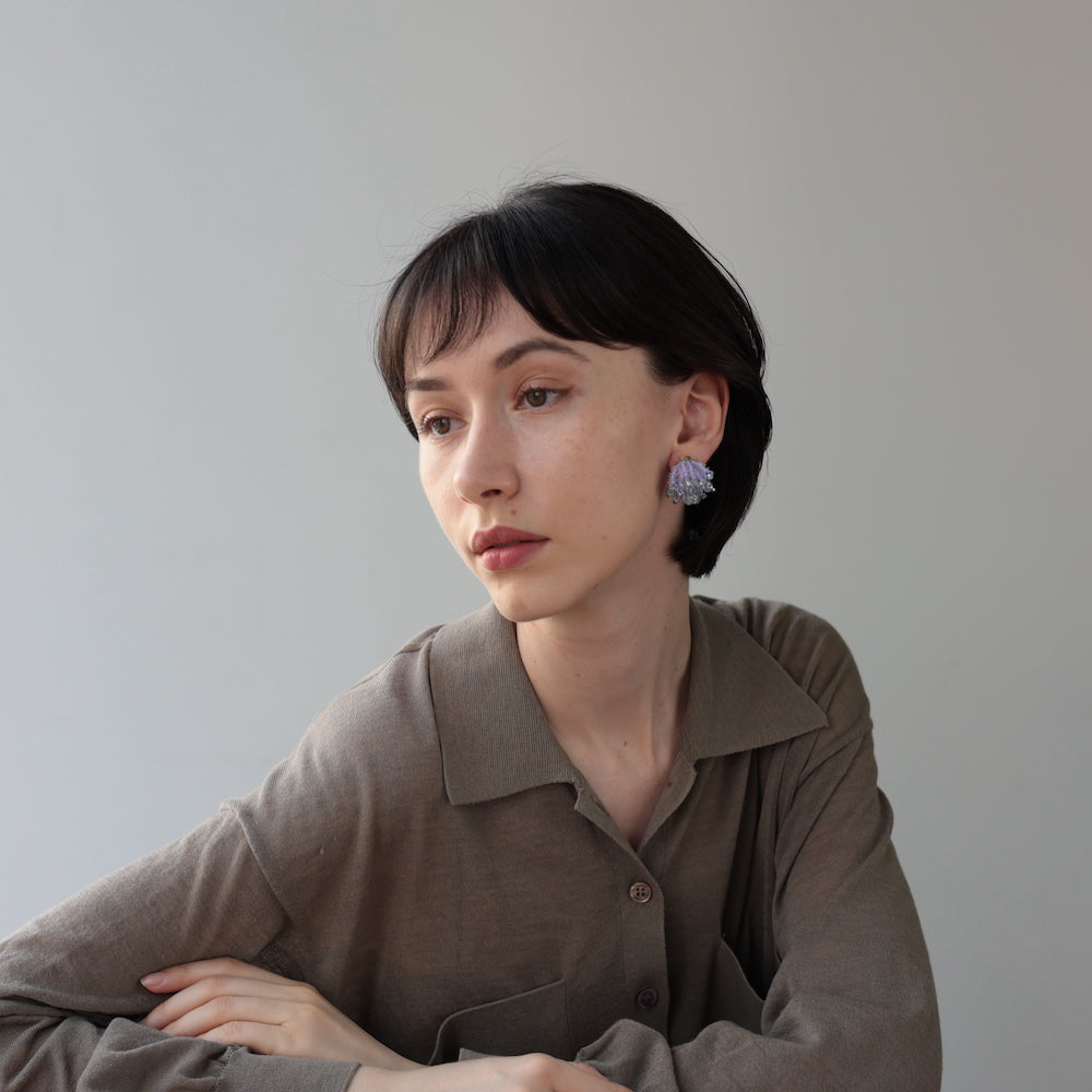 P099 handmade clear flower bead statement earrings