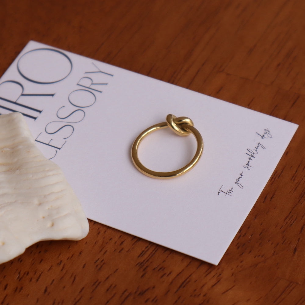 R001 stainless knot ring