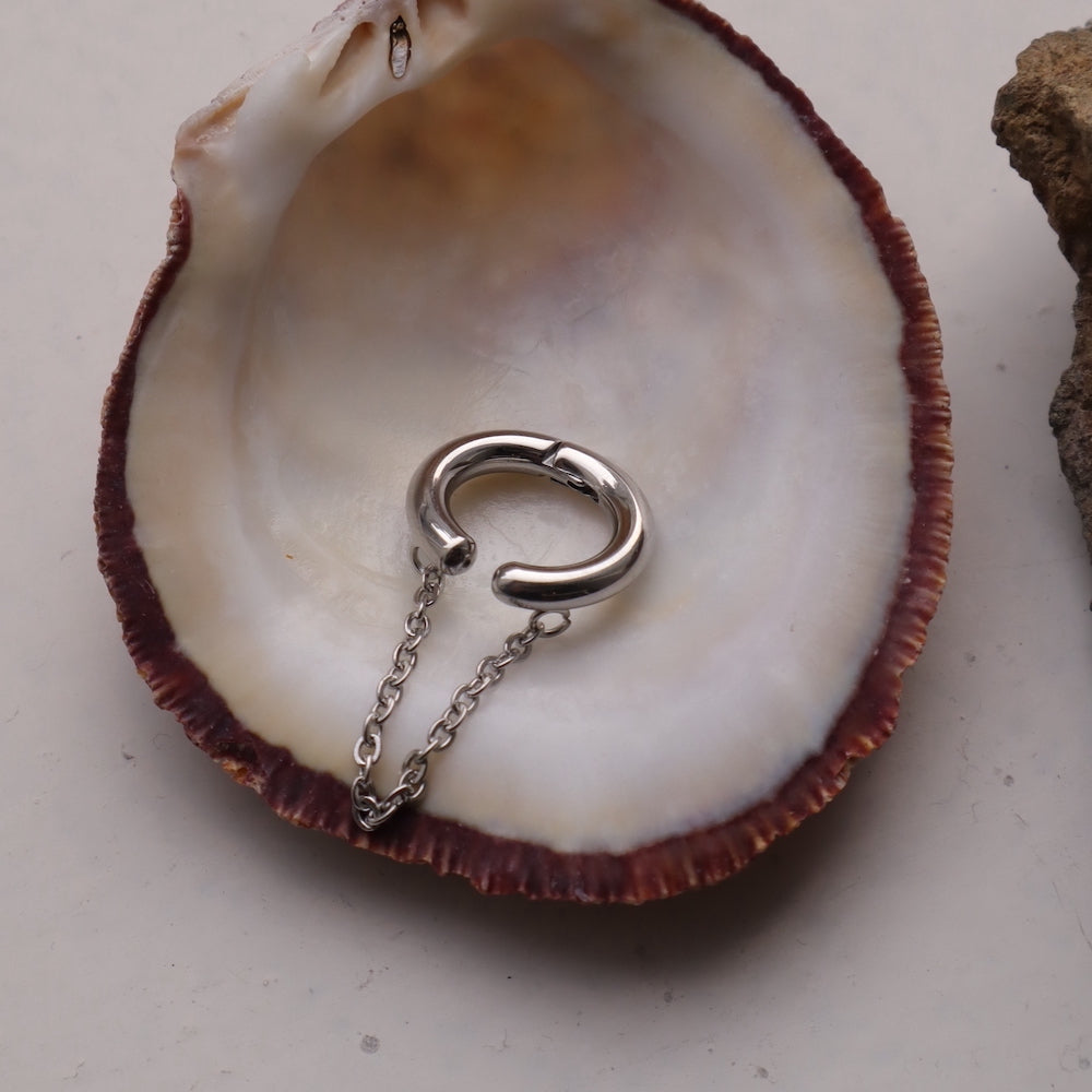 C008 stainless joint chain earcuff