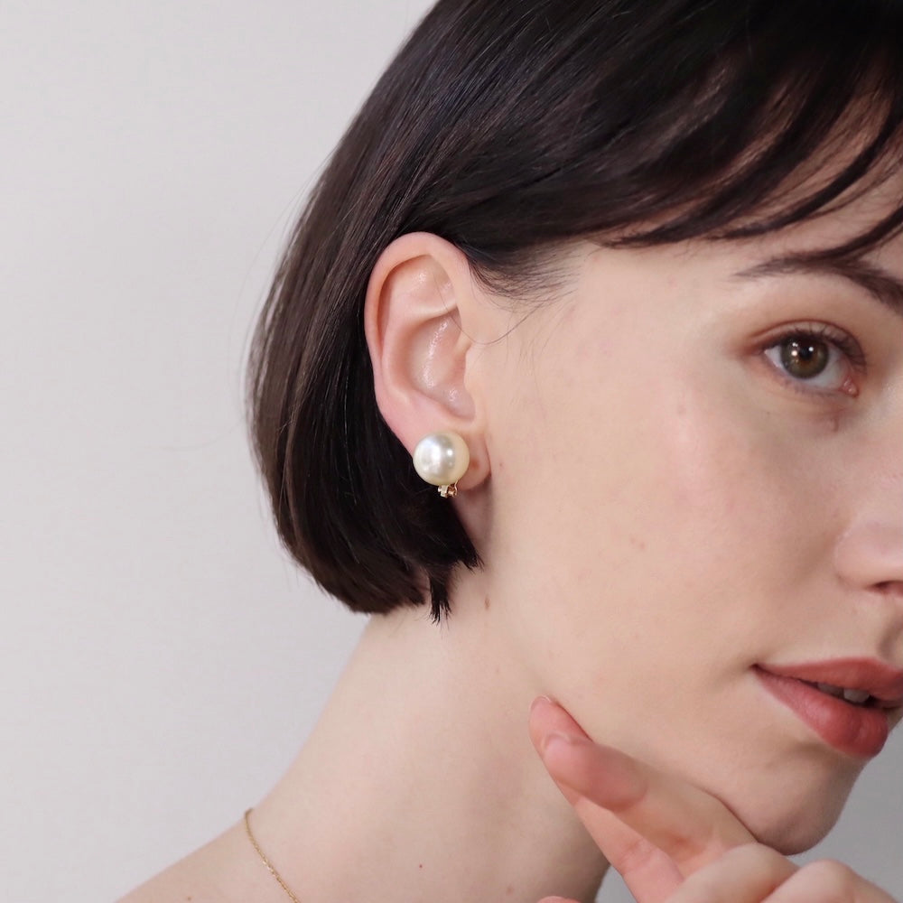 P335 2pearl oversized earring