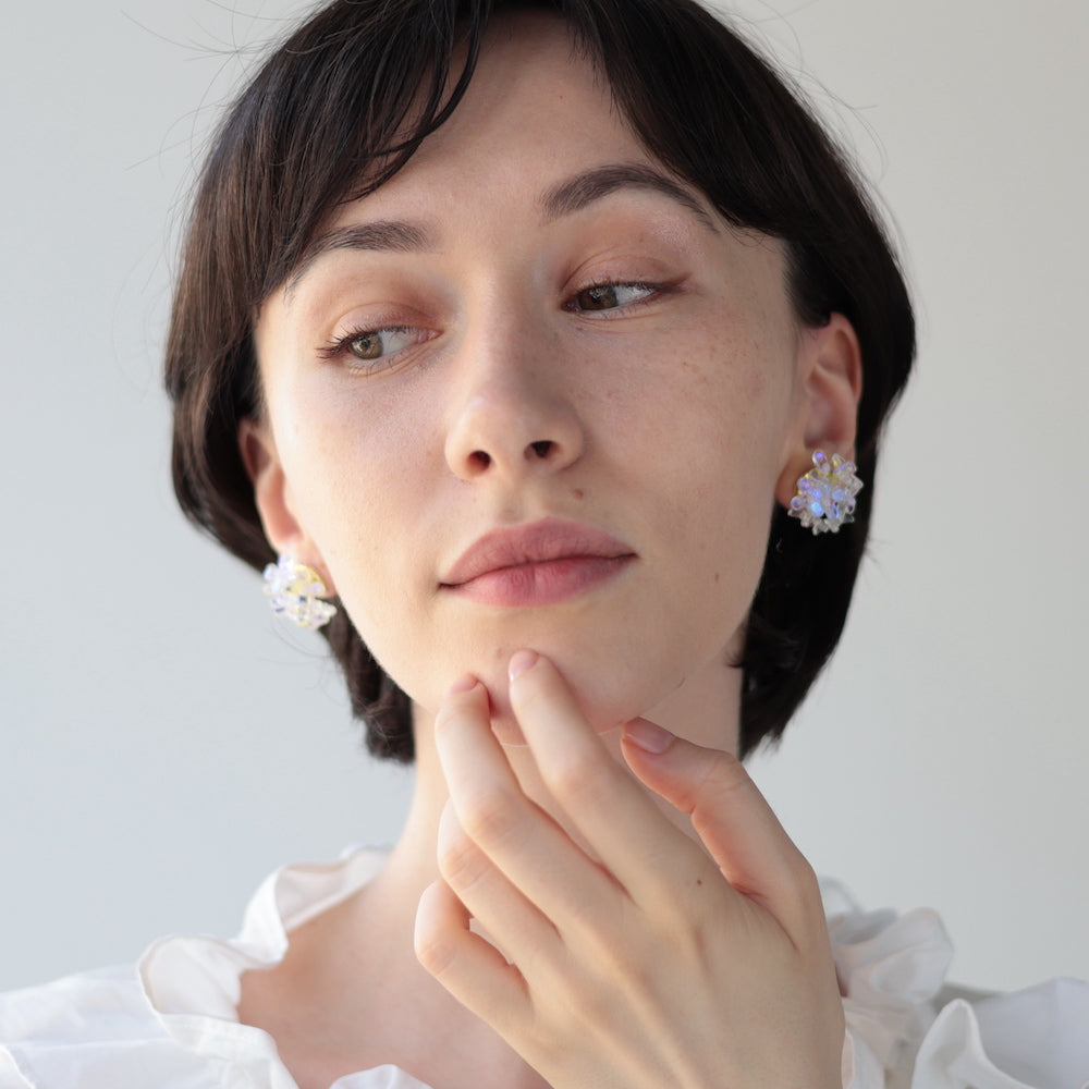 P271 handmade clear flower bead statement pierce