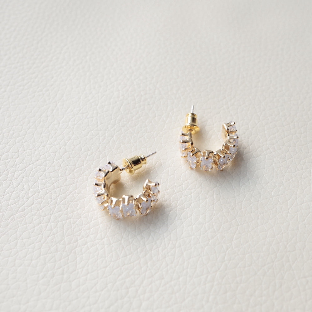 P112 crystal beads half hoop pierce
