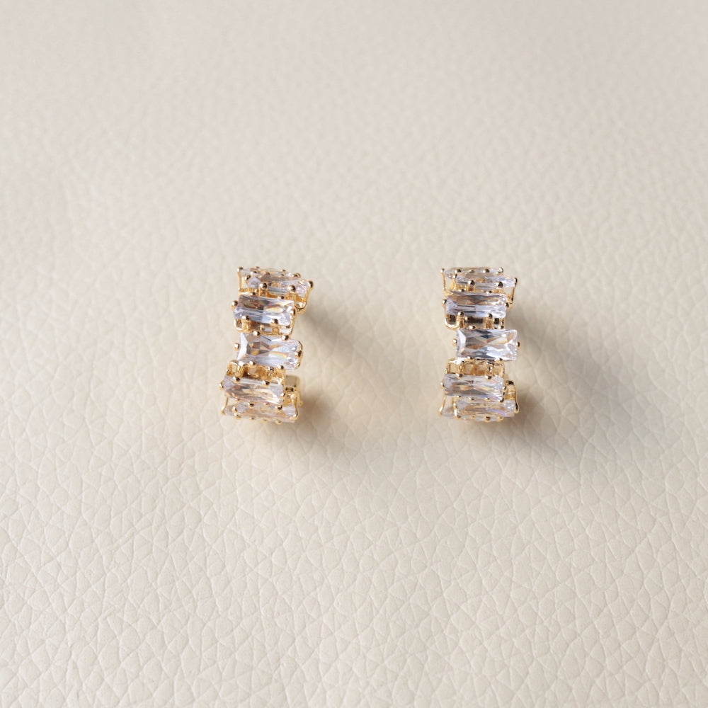 P112 crystal beads half hoop pierce