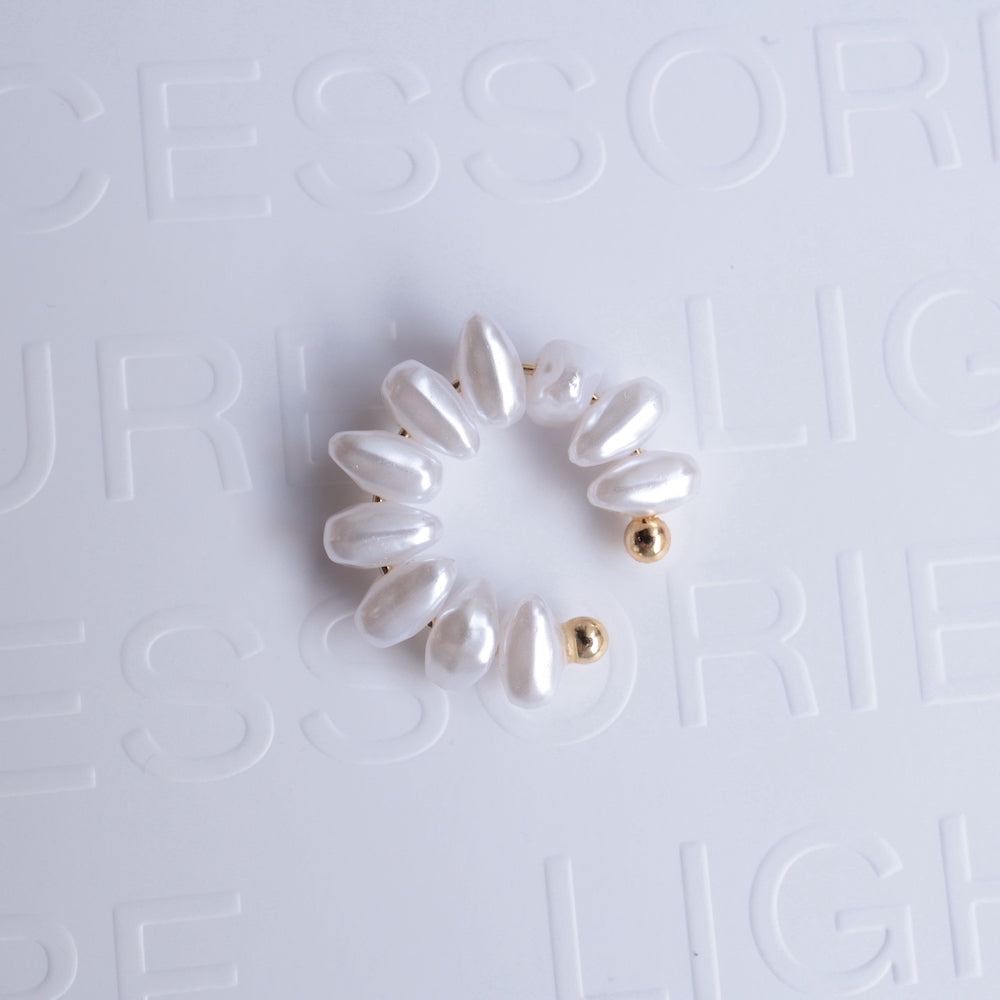 C081 pearl like big earcuff