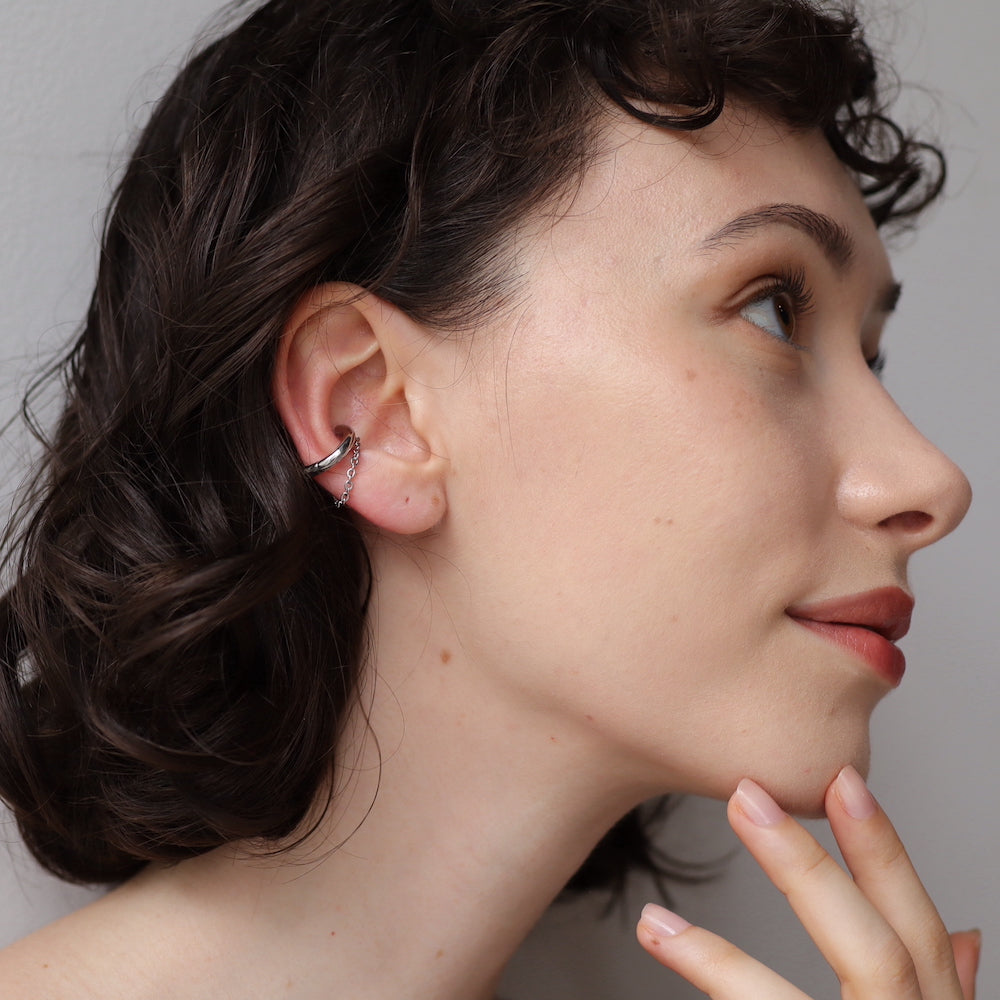 C008 stainless joint chain earcuff