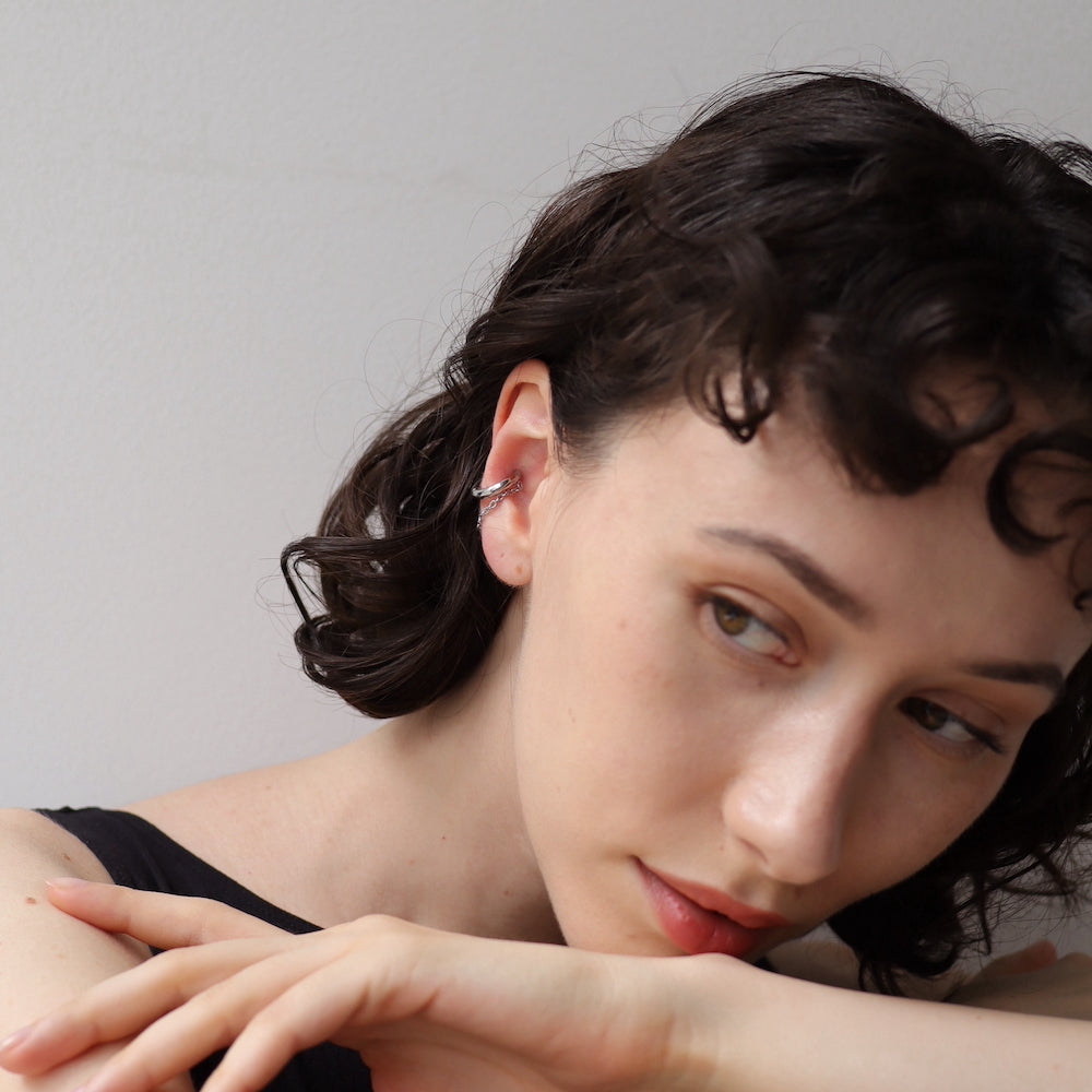 C008 stainless joint chain earcuff