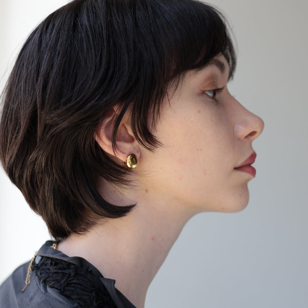 P274 stainless gold oval pierce