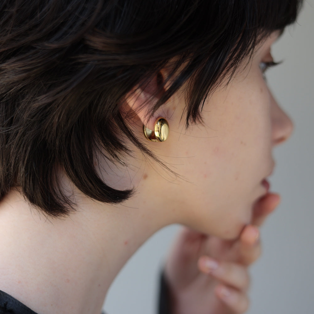 P274 stainless gold oval pierce