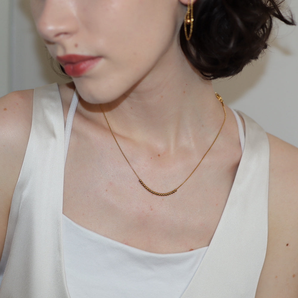 N026 stainless ball necklace
