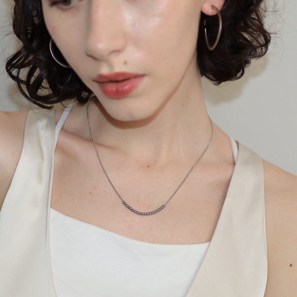 N026 stainless ball necklace