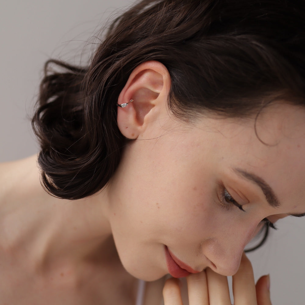 C002 silver925 pinch earcuff