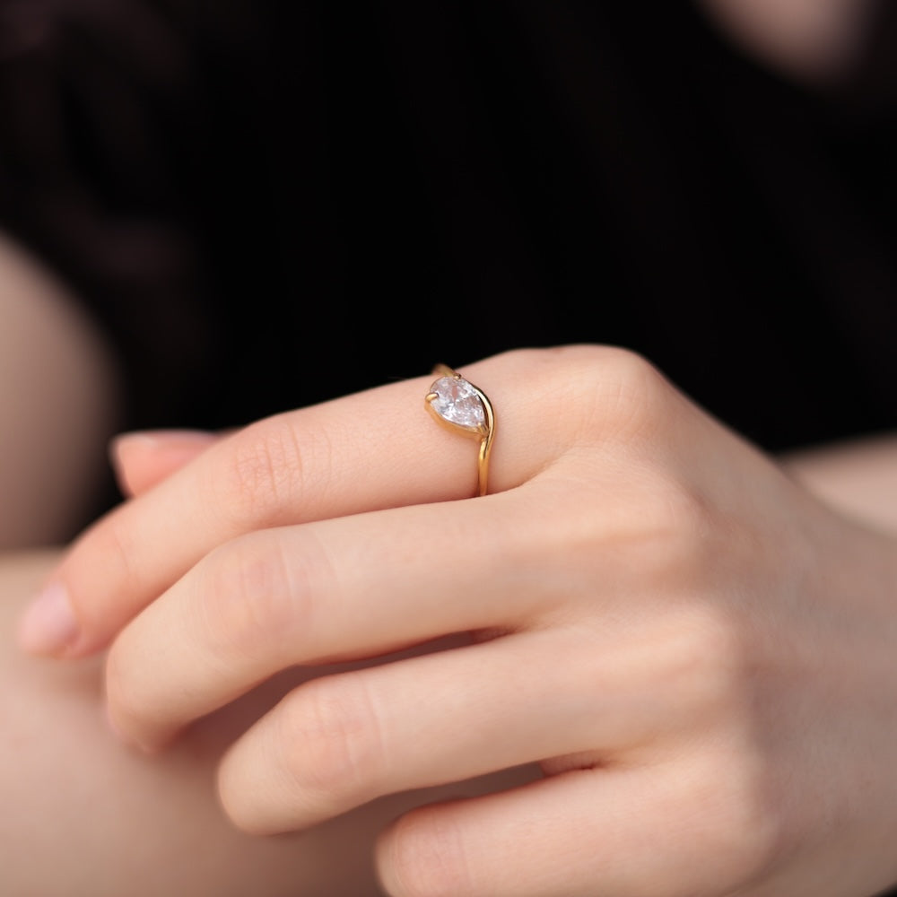 R026 stainless drop stone ring