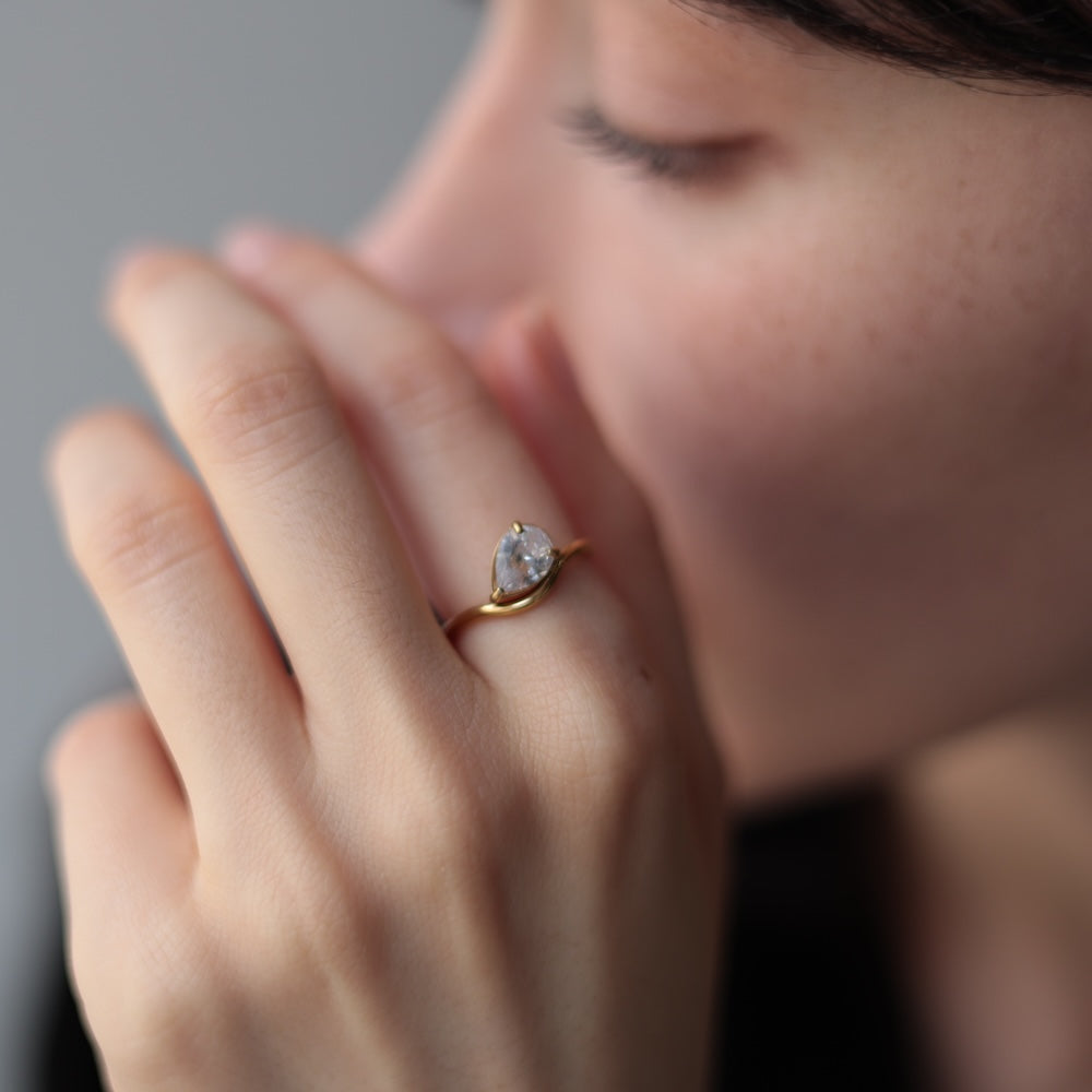 R026 stainless drop stone ring
