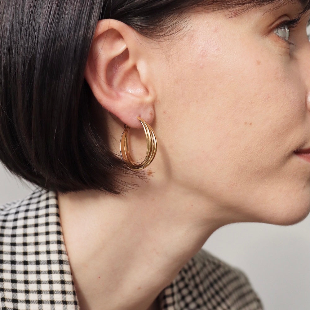 P021 stainless quadruple hoop pierce