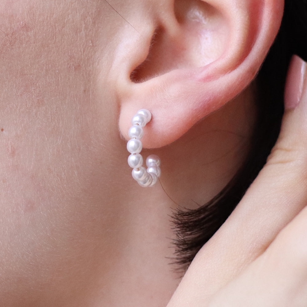 P246 stainless pearl half hoop pierce