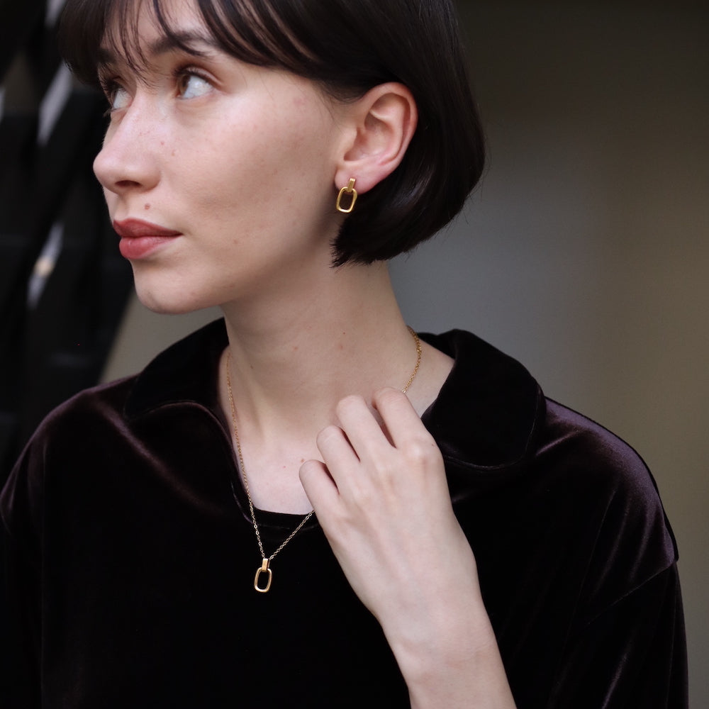 N108 stainless square motif necklace