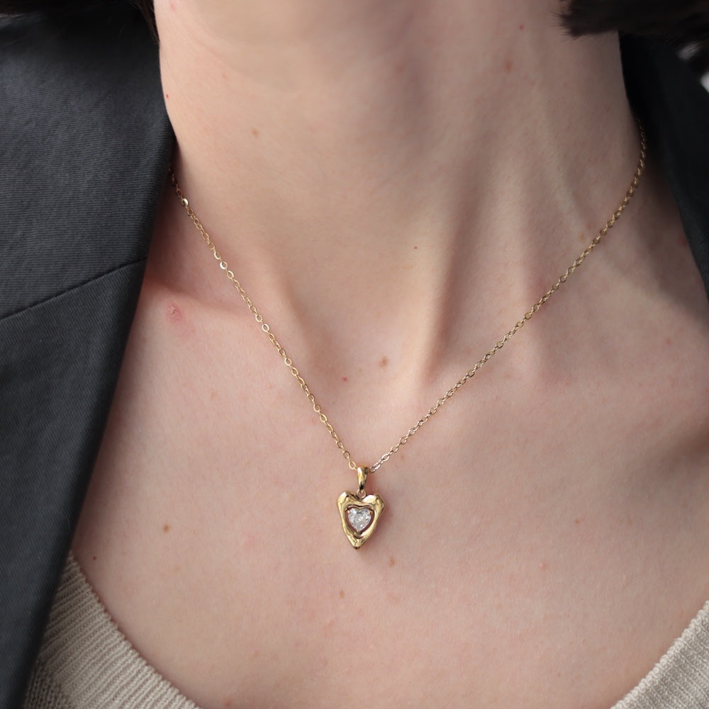 N246 stainless heart necklace