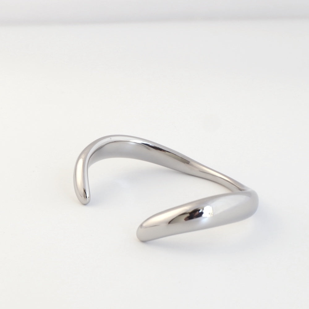 N213 stainless plump oversized bangle