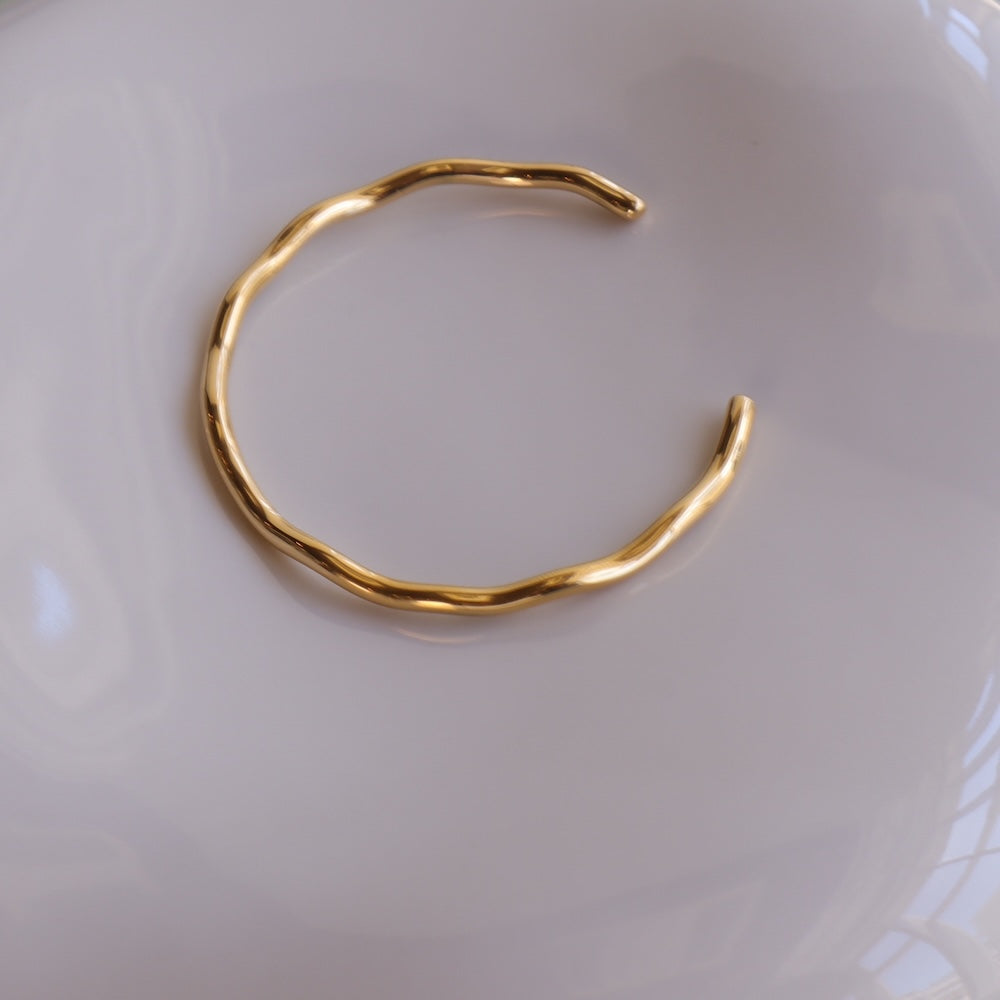 N008 stainless wave style bangle