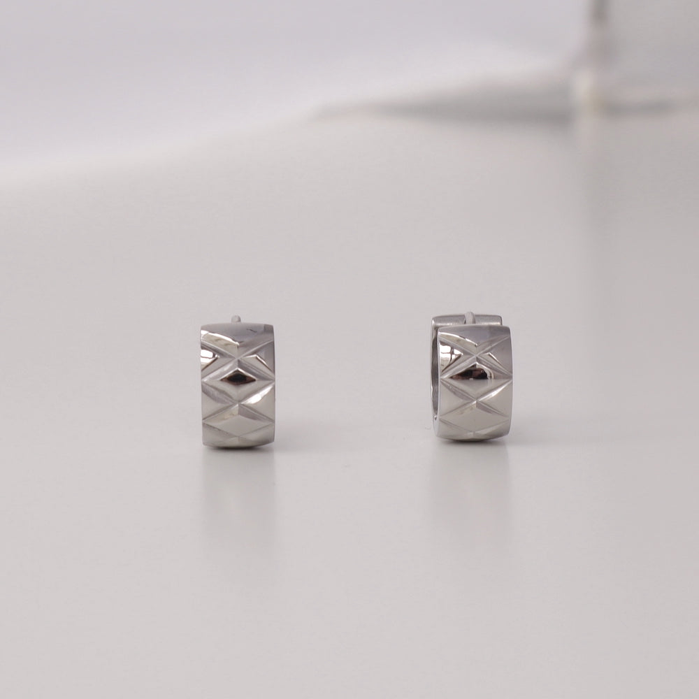 P325 stainless quilting design hoop pierce