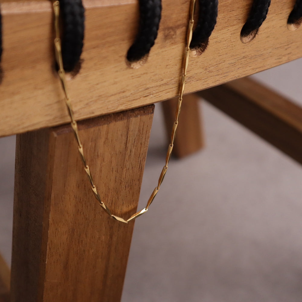 N189 stainless simple linecut necklace