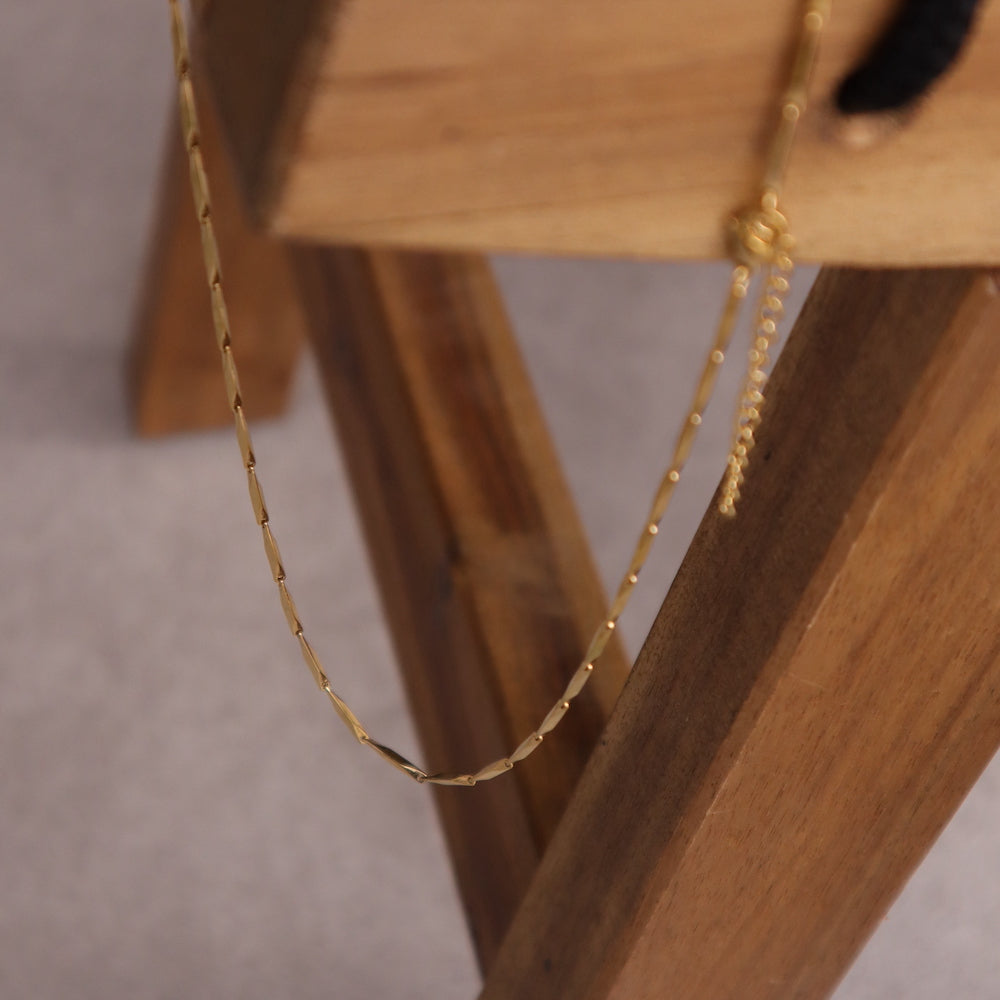 N189 stainless simple linecut necklace