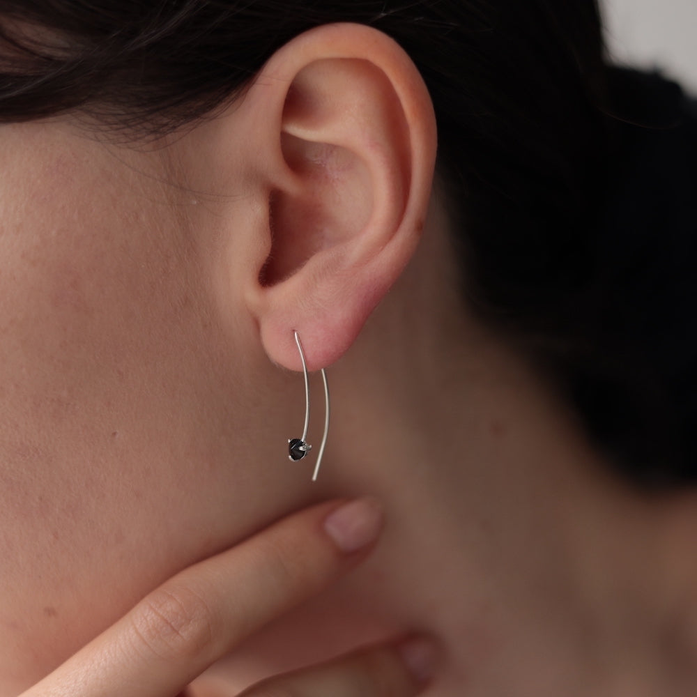 P043 silver925 onyx stone hook pierce