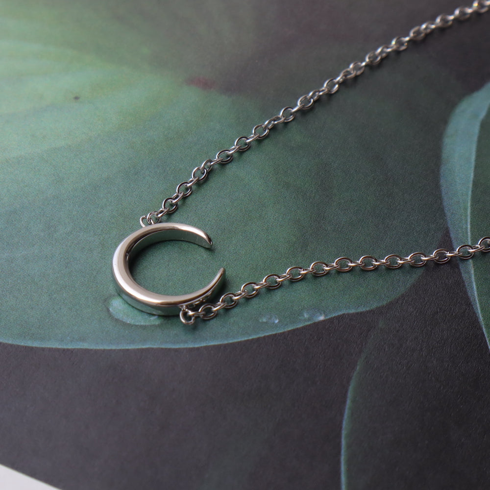 N053 stainless moon bracelet