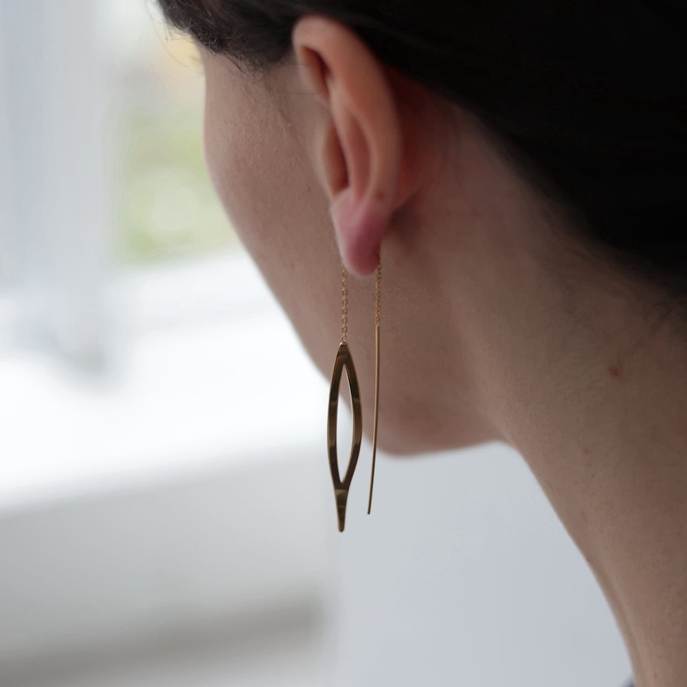 P158 stainless leaf wave long pierce
