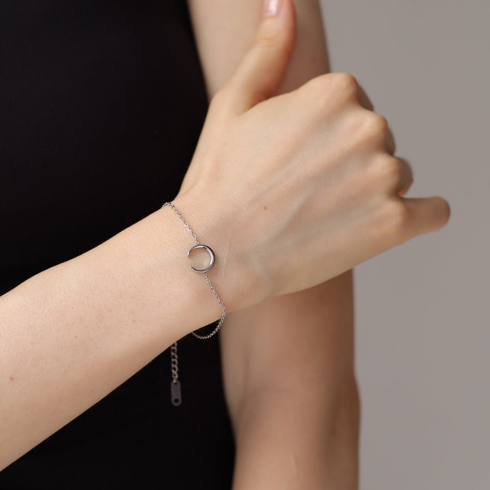 N053 stainless moon bracelet