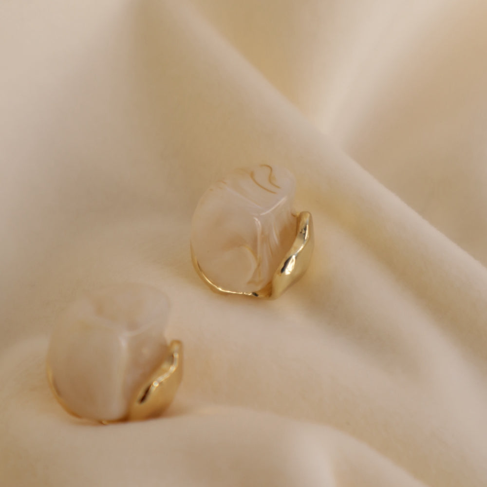 P345 color resin unique pierce
