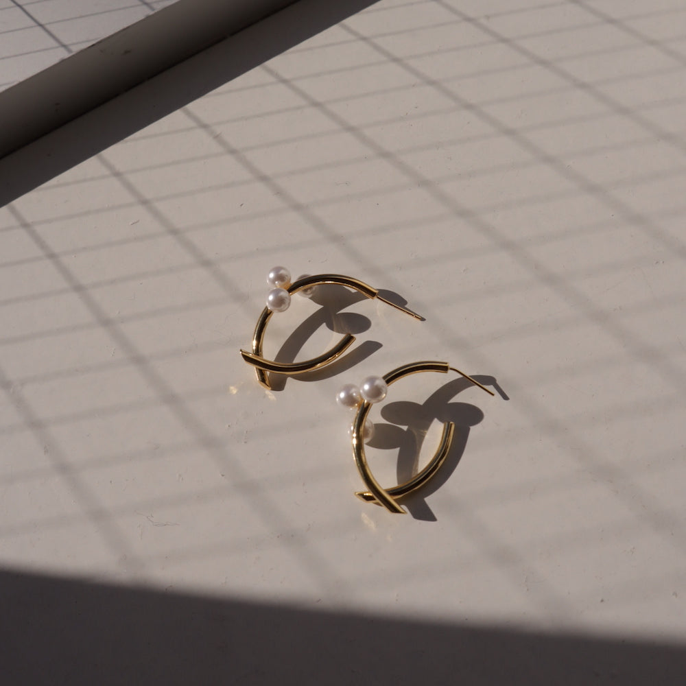P339 unique hoop pearl pierce