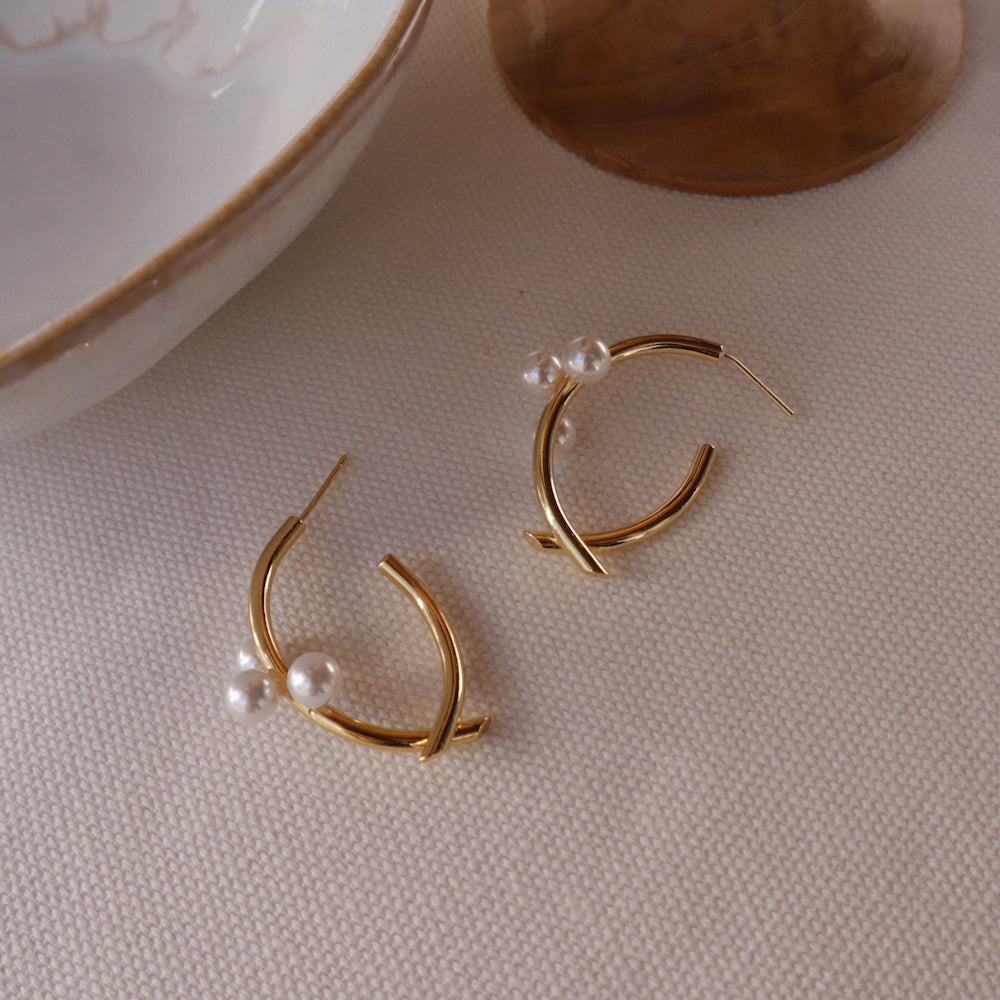 P339 unique hoop pearl pierce