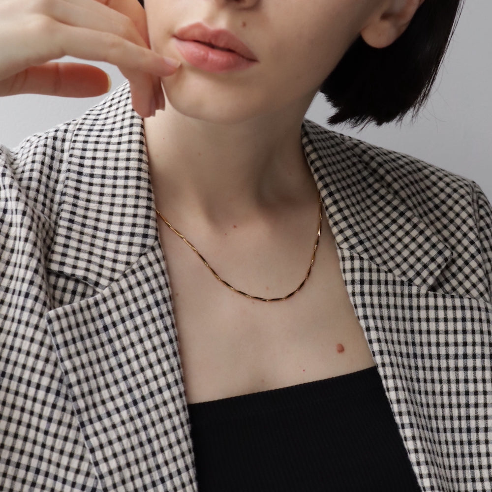 N189 stainless simple linecut necklace