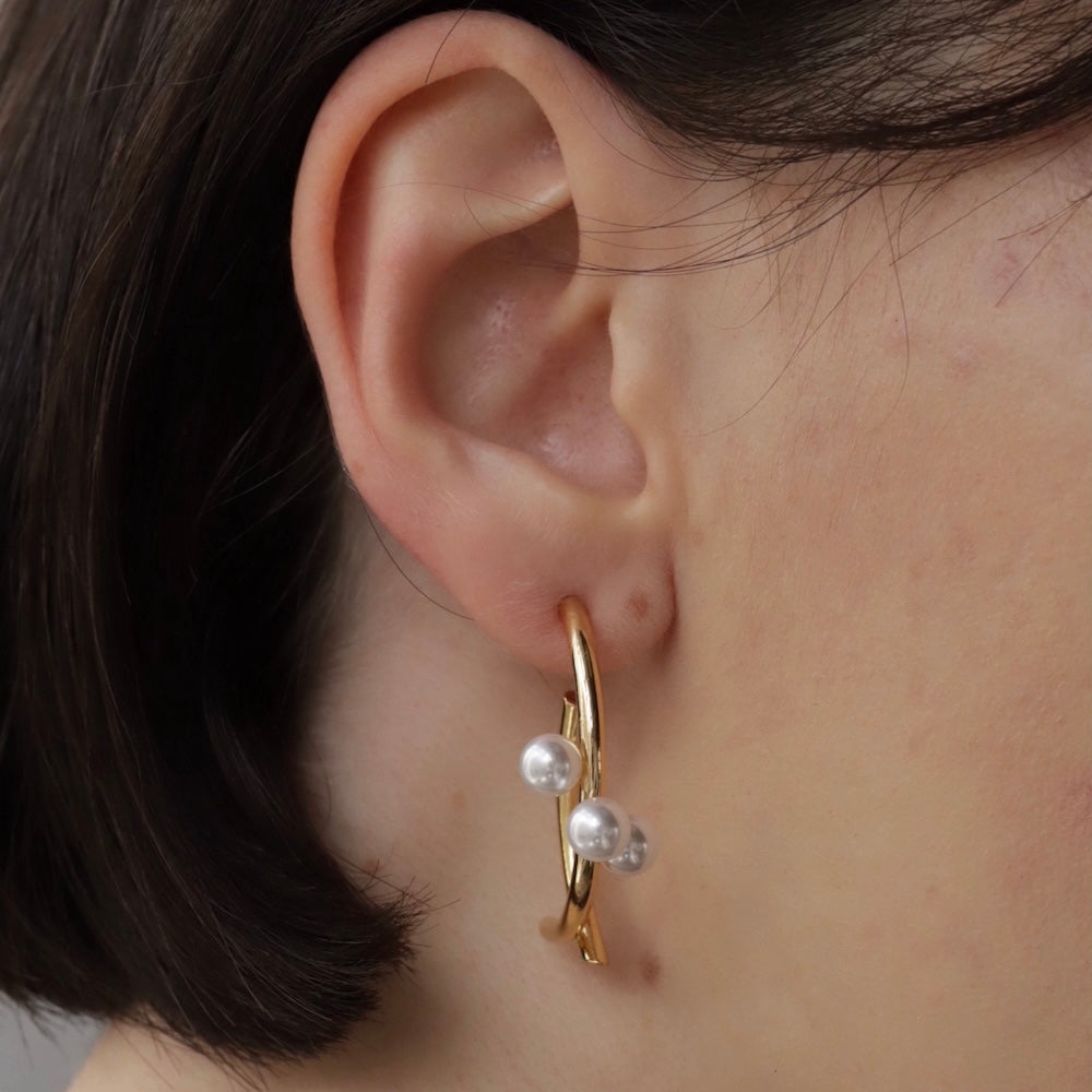 P339 unique hoop pearl pierce