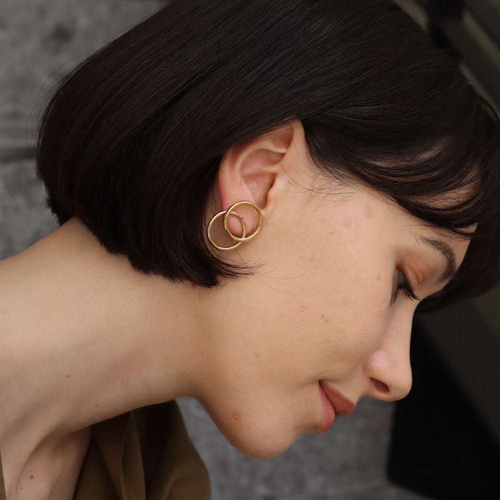 P361 stainless asymmetry circle pierce