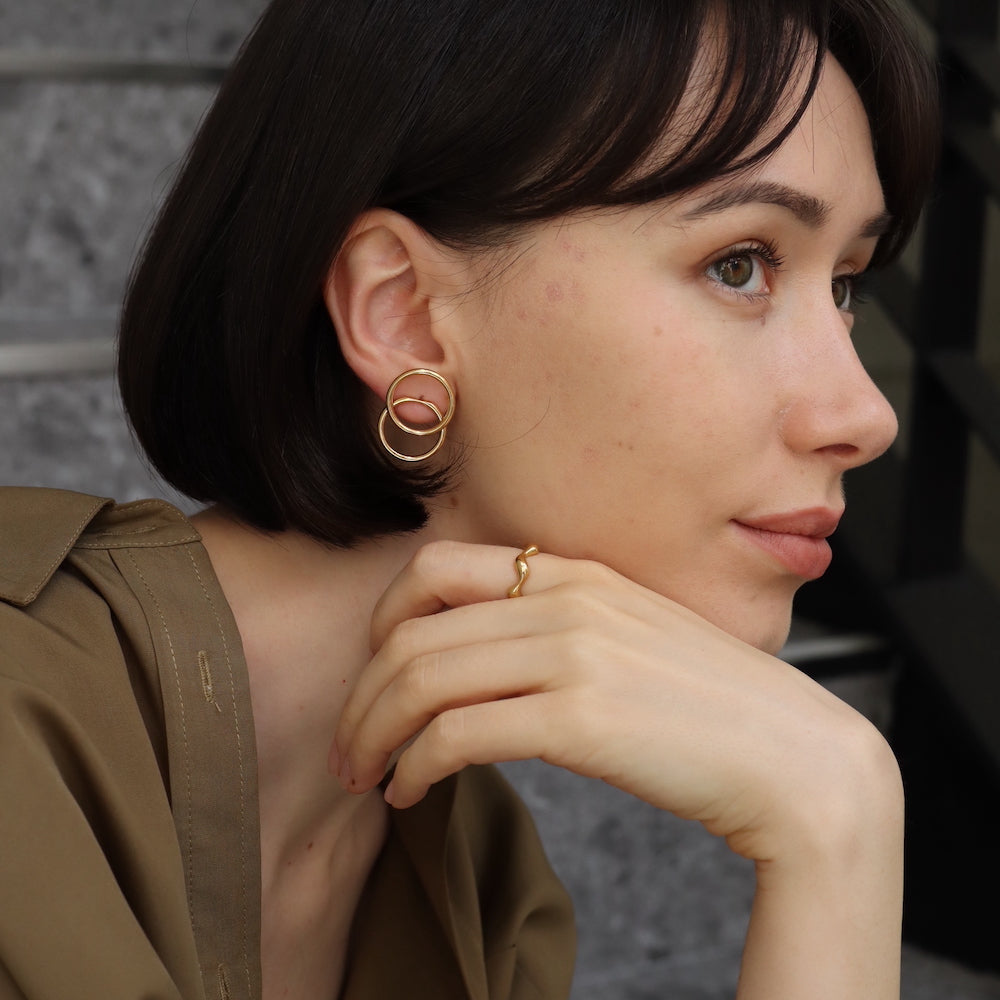 P361 stainless asymmetry circle pierce