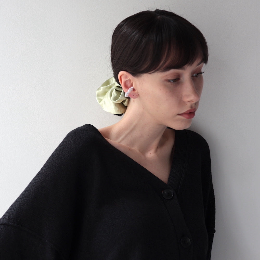 C081 pearl like big earcuff