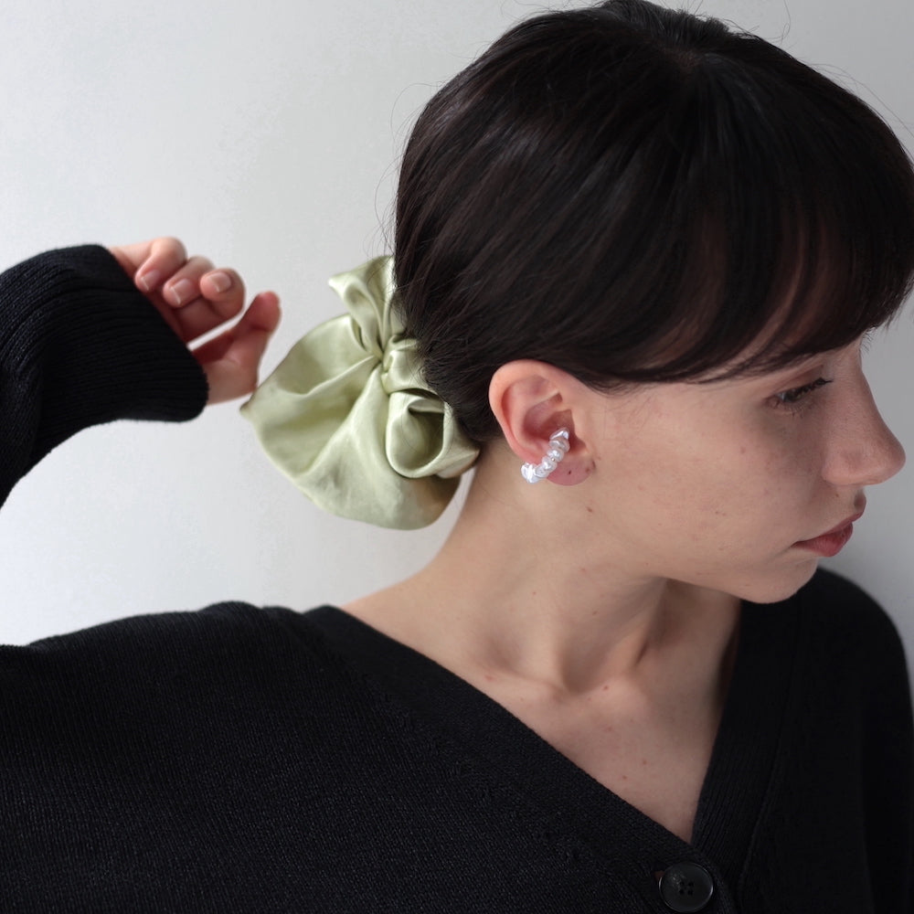 C081 pearl like big earcuff